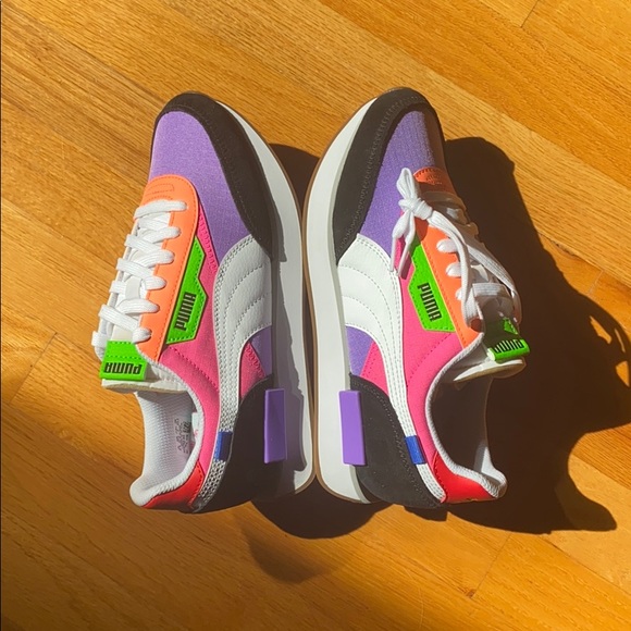 FUTURE RIDER PLAY ON Wn’s - Picture 2 of 4